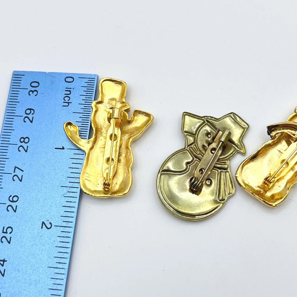 N/A enamel snowman